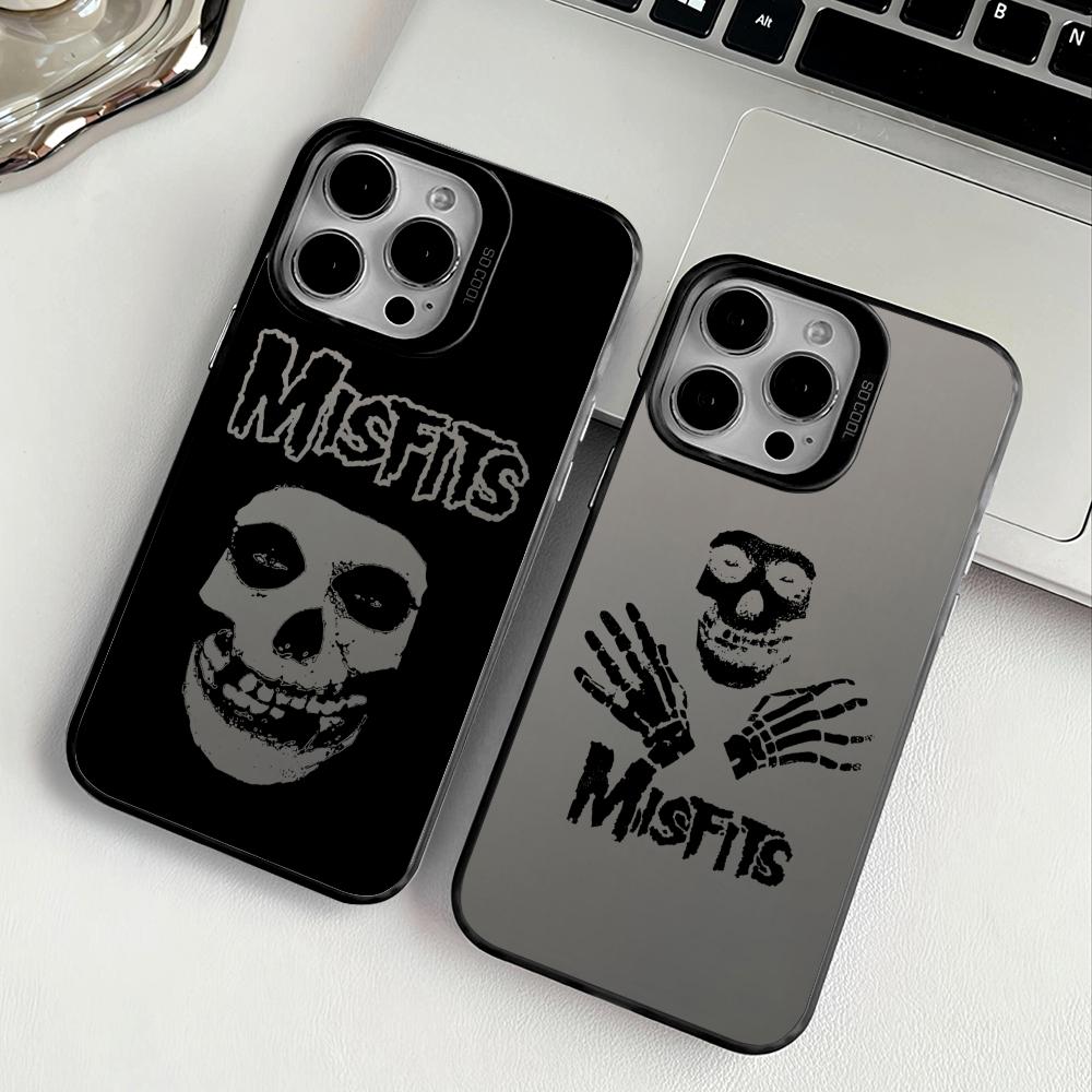 Apple Iphone 15 Pro Max - Misfits Telefoonhoesje voor iPhone 17 16